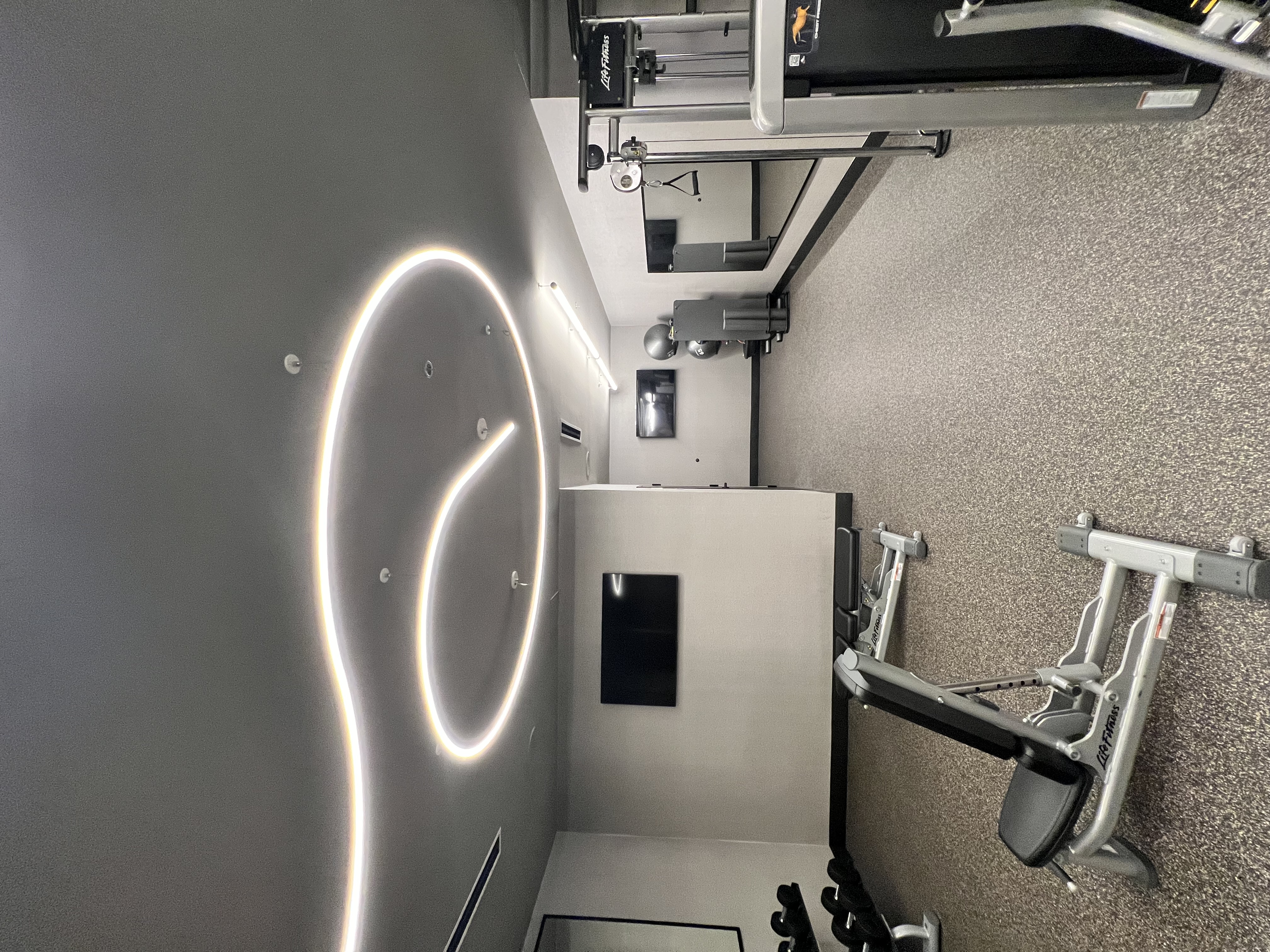 Home gym LED accent lighting installation by Eli-energy Inc